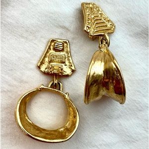 Vintage Diane Von Furstenberg DVF Egyptian Style Clip On Earrings
